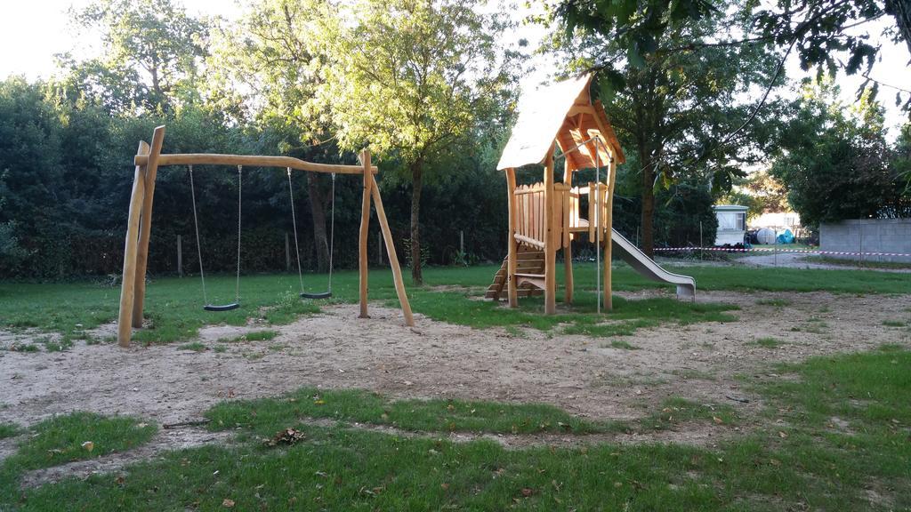 Camping Fleur D'Oleron سان بيار دو أوليرون المظهر الخارجي الصورة